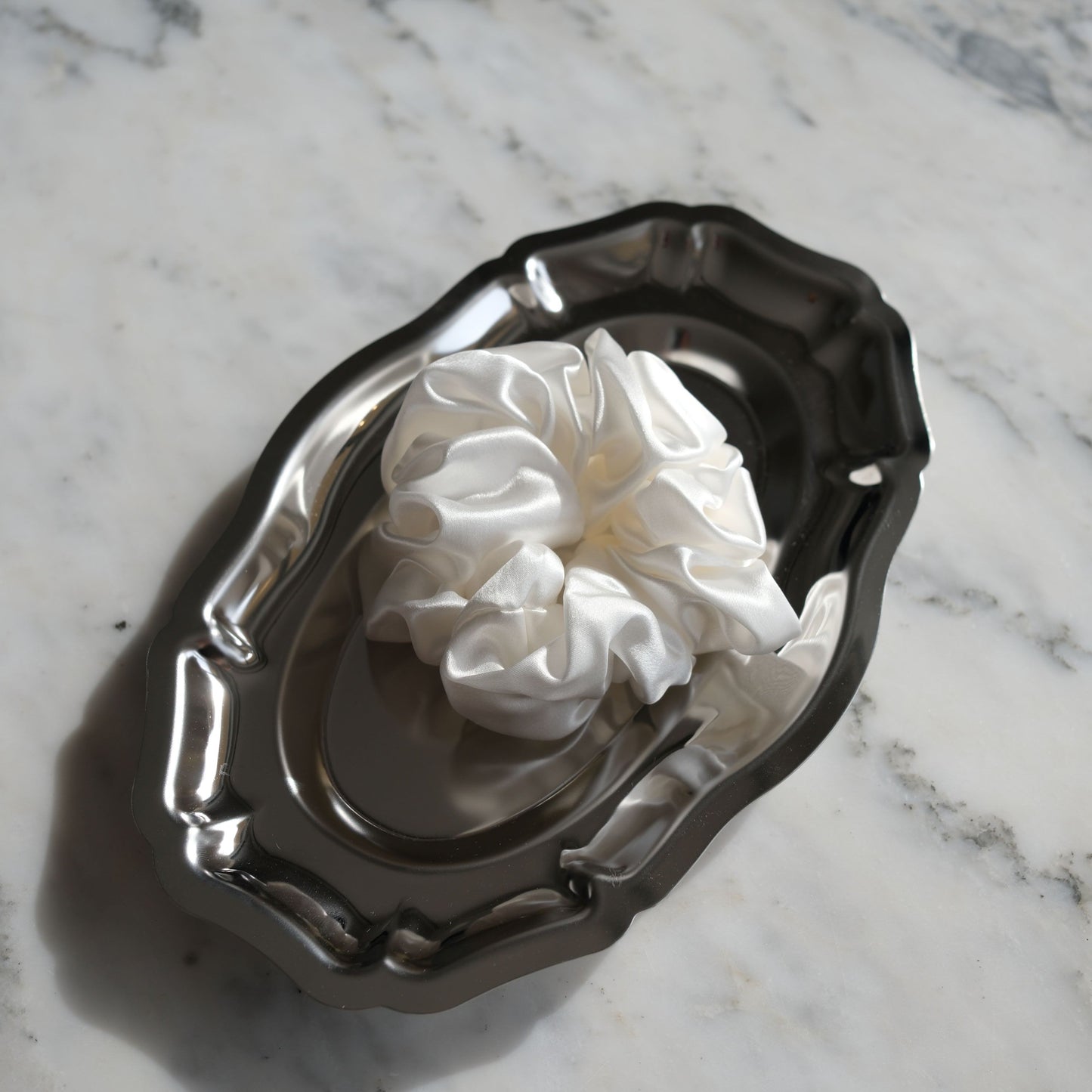 Silk Scrunchie - Pearl